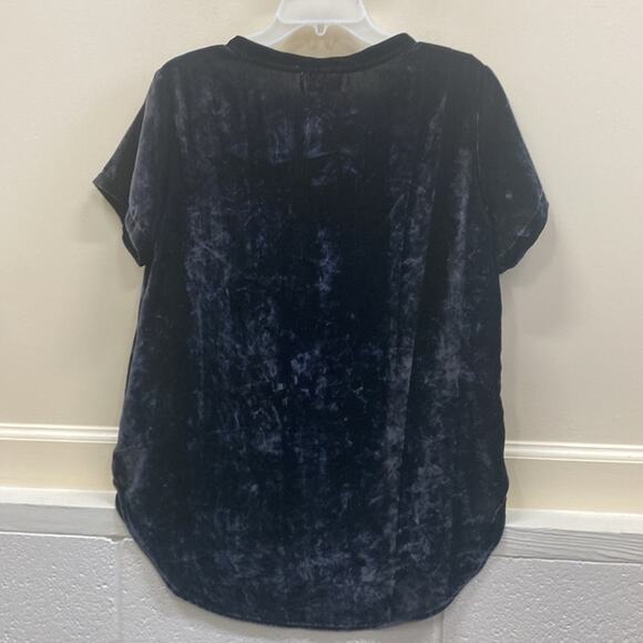 Cloth & Stone women’s size medium, short sleeve velvet black top - Picture 4 of 4
